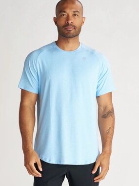 Men's Light Blue Crew Neck Performance T-Shirt